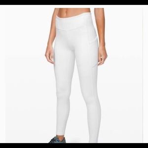 lululemon white leggings fast and free 28’ size 4 never worn no tags